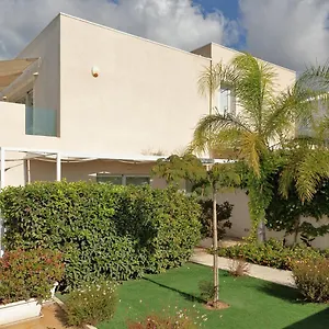 https://nesea-domus.sicilyhotelsitaly.net