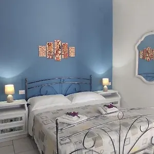 https://esta-holidays-apartments-taormina.taorminaitalyhotels.com